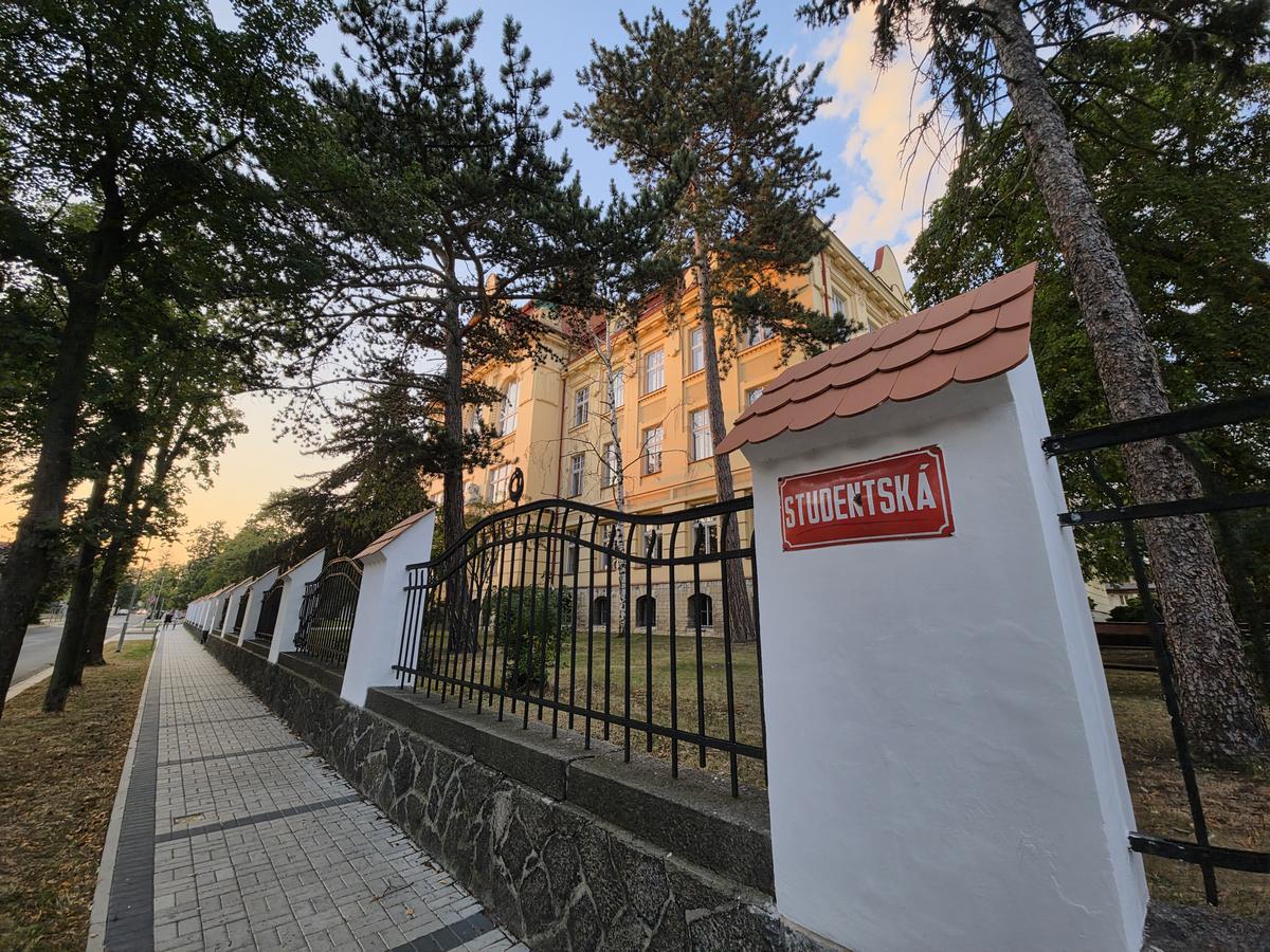 Žatecké gymnázium