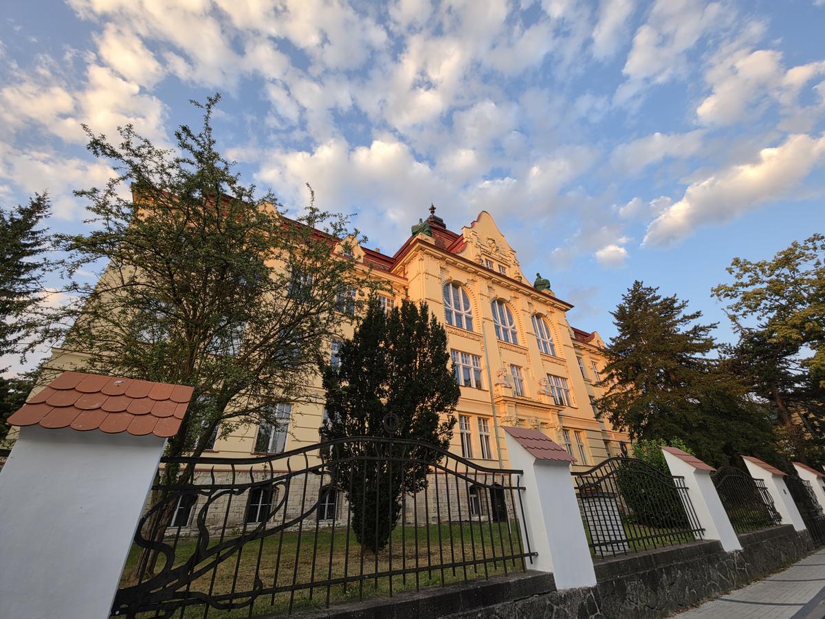 Žatecké gymnázium